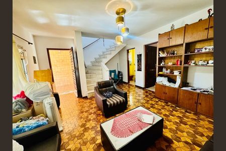 Casa à venda com 2 quartos, 132m² em Jardim Alzira, São Paulo