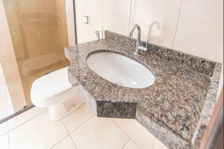 Casa para alugar com 190m², 3 quartos e 4 vagasBanheiro Social