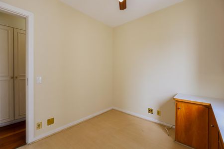 Apartamento à venda com 125m², 3 quartos e 2 vagasQuarto 1