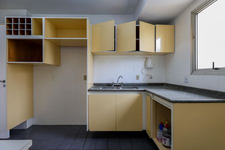 Apartamento à venda com 125m², 3 quartos e 2 vagasCozinha