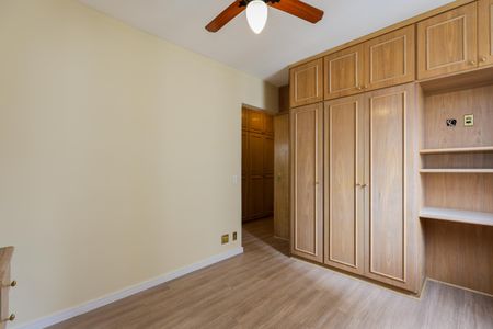 Apartamento à venda com 125m², 3 quartos e 2 vagasSuíte