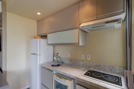 Cozinha de apartamento para alugar com 1 quarto, 35m² em Vila Olímpia, São Paulo