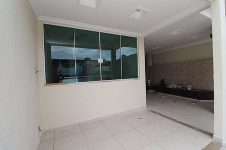 Casa para alugar com 310m², 3 quartos e sem vagaÁrea externa