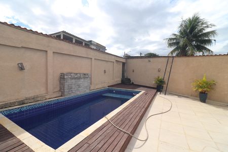 Casa para alugar com 310m², 3 quartos e sem vagaÁrea externa