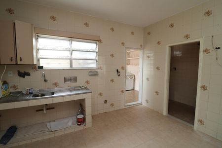 Casa para alugar com 310m², 3 quartos e sem vagaCozinha