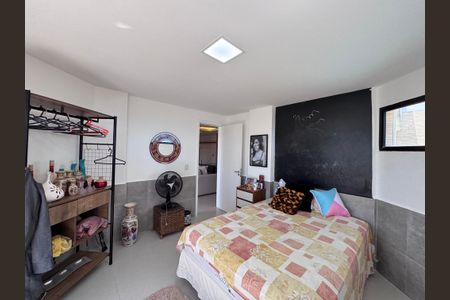 Apartamento à venda com 200m², 3 quartos e 2 vagasQuarto 2