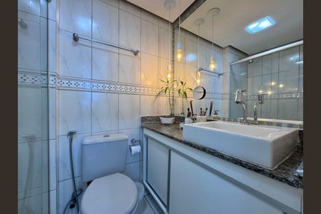 Apartamento à venda com 200m², 3 quartos e 2 vagasBanheiro Social