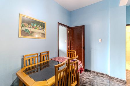 Apartamento para alugar com 77m², 2 quartos e sem vaga Apartamento para alugar com 77m², 2 quartos e sem vagaSala