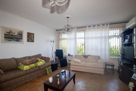 Casa à venda com 267m², 5 quartos e 1 vagaSala