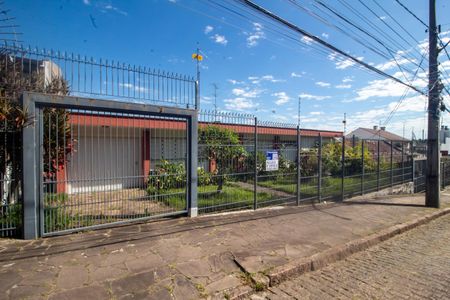 Casa à venda com 267m², 5 quartos e 1 vagaFachada