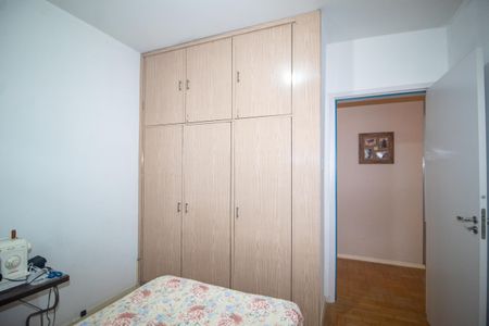 Casa à venda com 267m², 5 quartos e 1 vagaQuarto