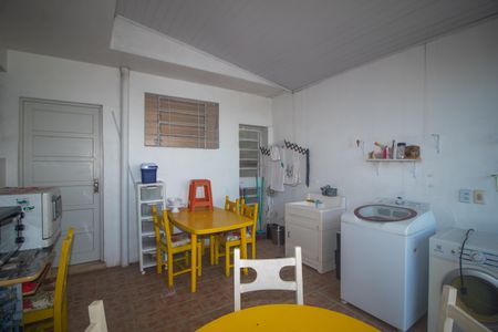 Casa à venda com 267m², 5 quartos e 1 vagaÁrea de Serviço