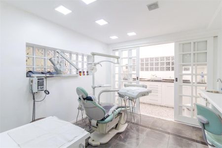 Casa à venda com 2 quartos, 120m² em Vila Olímpia, São Paulo