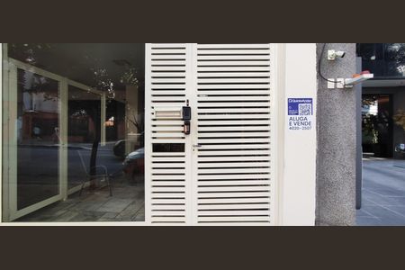 Apartamento para alugar com 131m², 2 quartos e 1 vagaFachada