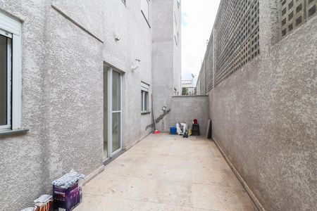 Apartamento à venda com 40m², 2 quartos e 1 vagaÁrea de Serviço / Quintal