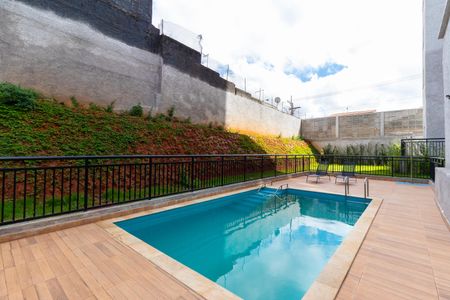 Apartamento à venda com 40m², 2 quartos e 1 vaga Apartamento à venda com 40m², 2 quartos e 1 vagaÁrea comum - Piscina