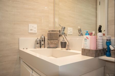 Apartamento à venda com 110m², 2 quartos e 2 vagasBanheiro da Suíte 2