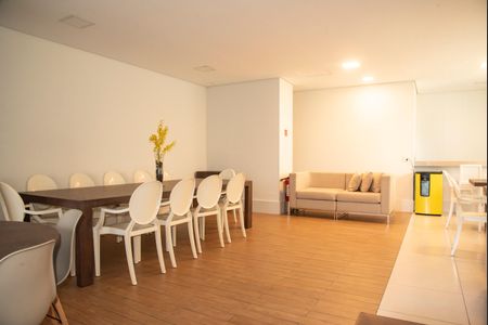 Apartamento à venda com 110m², 2 quartos e 2 vagasÁrea comum - Salão de festas