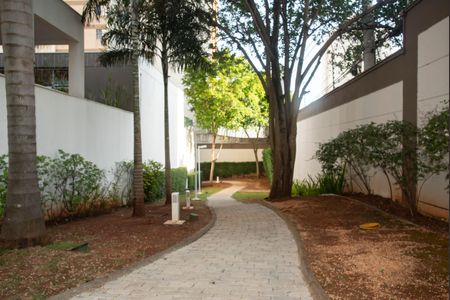 Apartamento à venda com 110m², 2 quartos e 2 vagasÁrea comum - Pista de caminhada