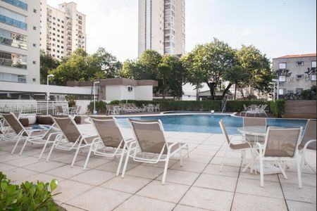 Apartamento à venda com 110m², 2 quartos e 2 vagasÁrea comum - Piscina