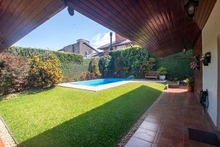 Casa à venda com 298m², 5 quartos e 2 vagasQuintal/Piscina