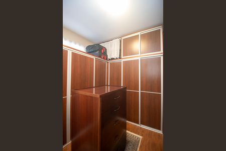 Casa à venda com 298m², 5 quartos e 2 vagasCloset