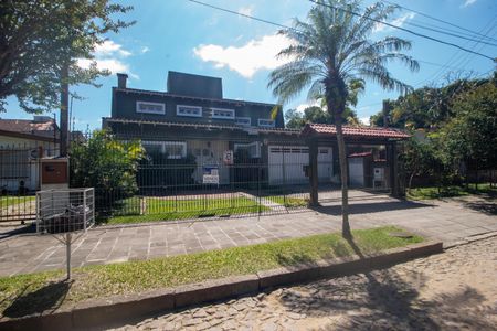 Casa à venda com 298m², 5 quartos e 2 vagasFachada