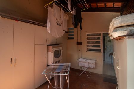 Casa à venda com 298m², 5 quartos e 2 vagasÁrea de Serviço