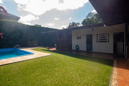 Casa à venda com 298m², 5 quartos e 2 vagasQuintal/Piscina