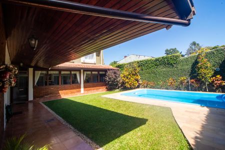 Casa à venda com 298m², 5 quartos e 2 vagasQuintal/Piscina