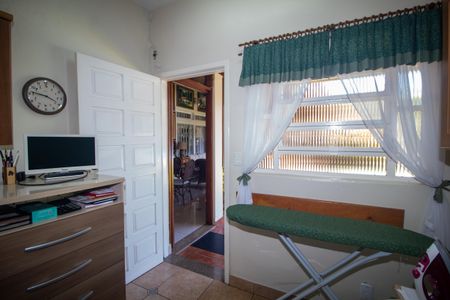 Casa à venda com 298m², 5 quartos e 2 vagasQuarto