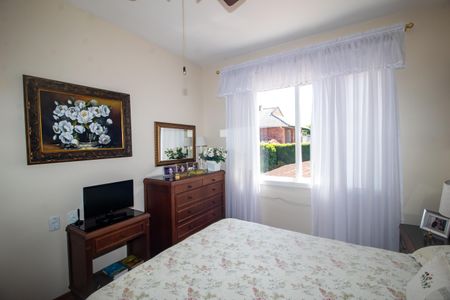 Casa à venda com 298m², 5 quartos e 2 vagasQuarto 2