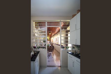 Casa à venda com 298m², 5 quartos e 2 vagasCozinha