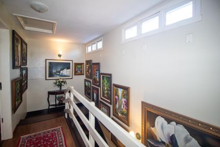 Casa à venda com 298m², 5 quartos e 2 vagasCorredor