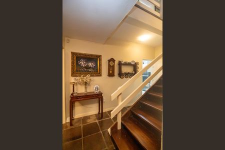 Casa à venda com 298m², 5 quartos e 2 vagasCorredor