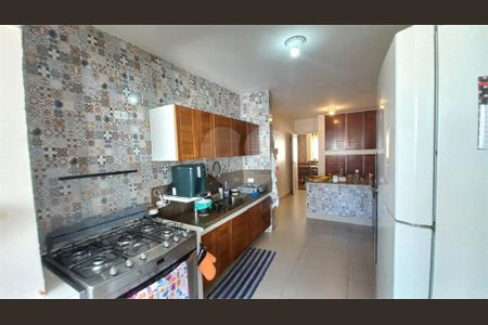 Apartamento à venda com 3 quartos, 348m² em Vila Pirajussara, São Paulo