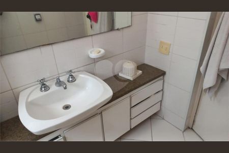 Apartamento à venda com 3 quartos, 348m² em Vila Pirajussara, São Paulo