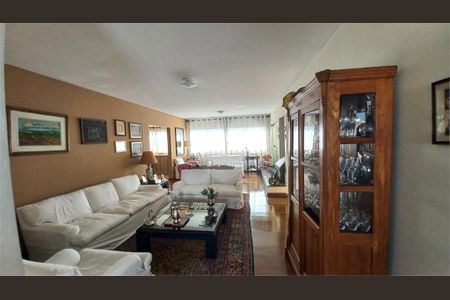 Apartamento à venda com 3 quartos, 348m² em Vila Pirajussara, São Paulo