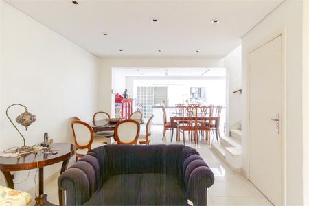 Casa à venda com 4 quartos, 167m² em Vila Olímpia, São Paulo