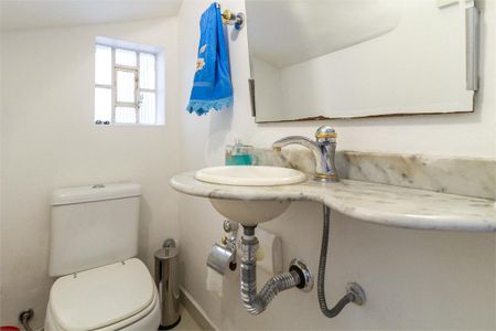 Casa à venda com 4 quartos, 167m² em Vila Olímpia, São Paulo