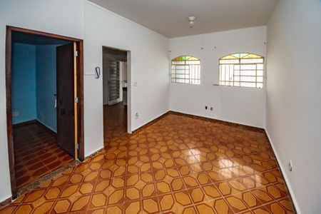 Sala de Jantar de casa para alugar com 2 quartos, 90m² em Santa Branca, Belo Horizonte