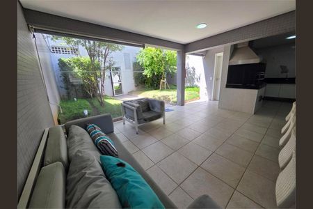 Apartamento à venda com 37m², 1 quarto e 1 vaga