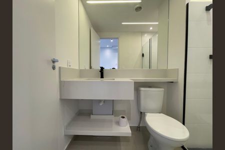 Studio para alugar com 28m², 1 quarto e sem vaga Studio para alugar com 28m², 1 quarto e sem vagaBanheiro