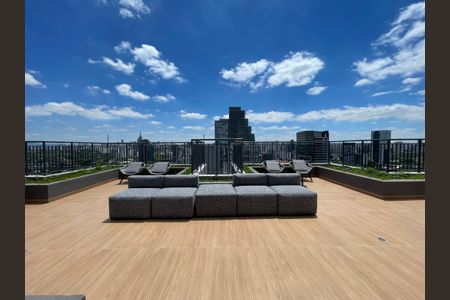 Studio para alugar com 28m², 1 quarto e sem vaga Studio para alugar com 28m², 1 quarto e sem vagaTerraço