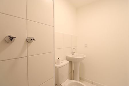 Apartamento para alugar com 37m², 2 quartos e sem vagaBanheiro