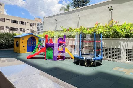 Apartamento à venda com 128m², 3 quartos e 2 vagasÁrea comum - Playground