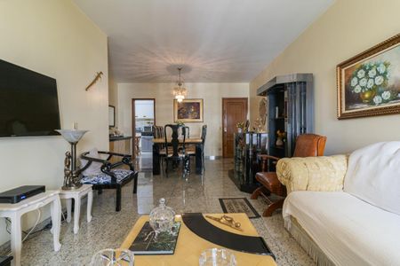 Apartamento à venda com 128m², 3 quartos e 2 vagasSala