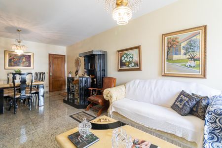 Apartamento à venda com 128m², 3 quartos e 2 vagasSala