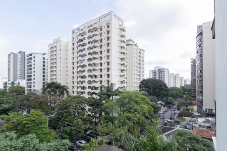 Apartamento à venda com 128m², 3 quartos e 2 vagasVaranda 