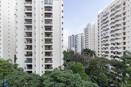Apartamento à venda com 128m², 3 quartos e 2 vagasVaranda 
